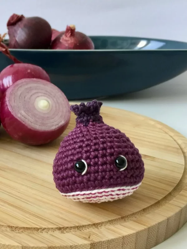 Red Onion Half Free Crochet Pattern