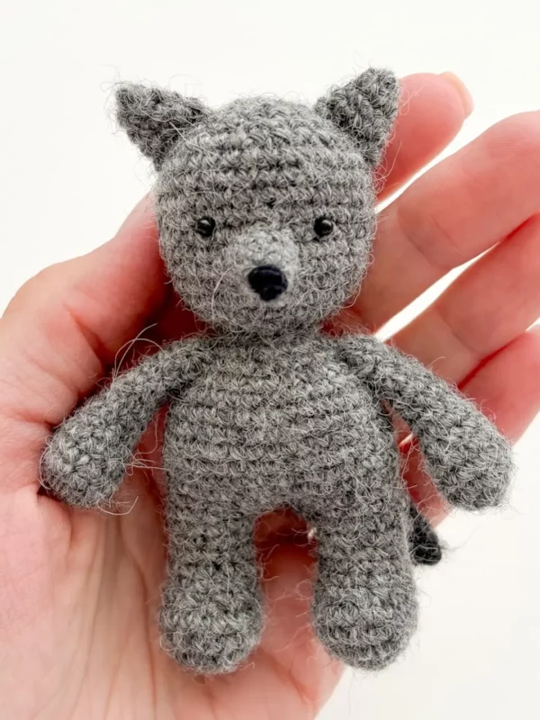 Mini Woolly Wolf Free Crochet Pattern