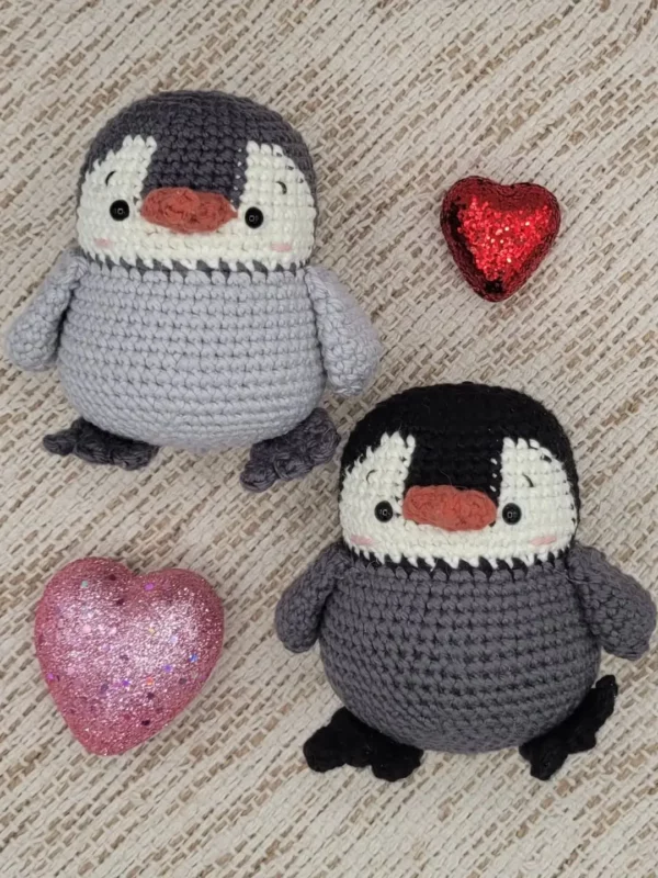 Snowy Amigurumi Penguin Ftee Crochet Pattern