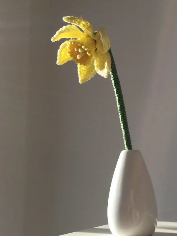 Sunny Daffodil Amigurumi Free Pattern