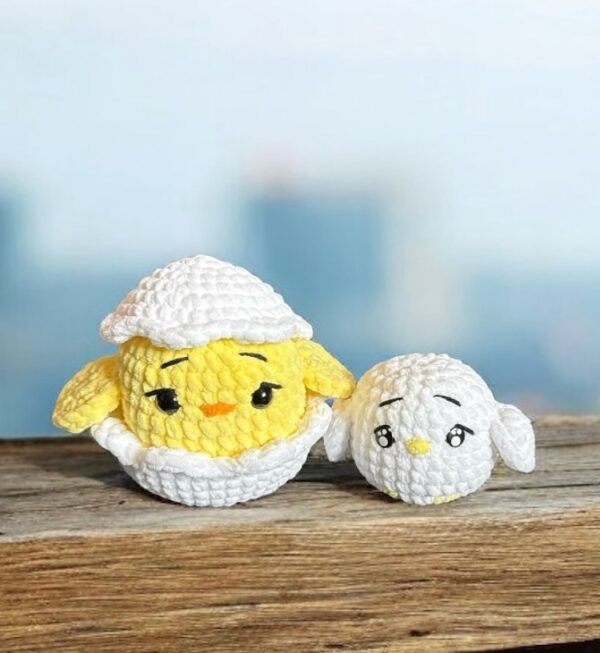 Cute Easter Chick in Egg Shell Amigurumi