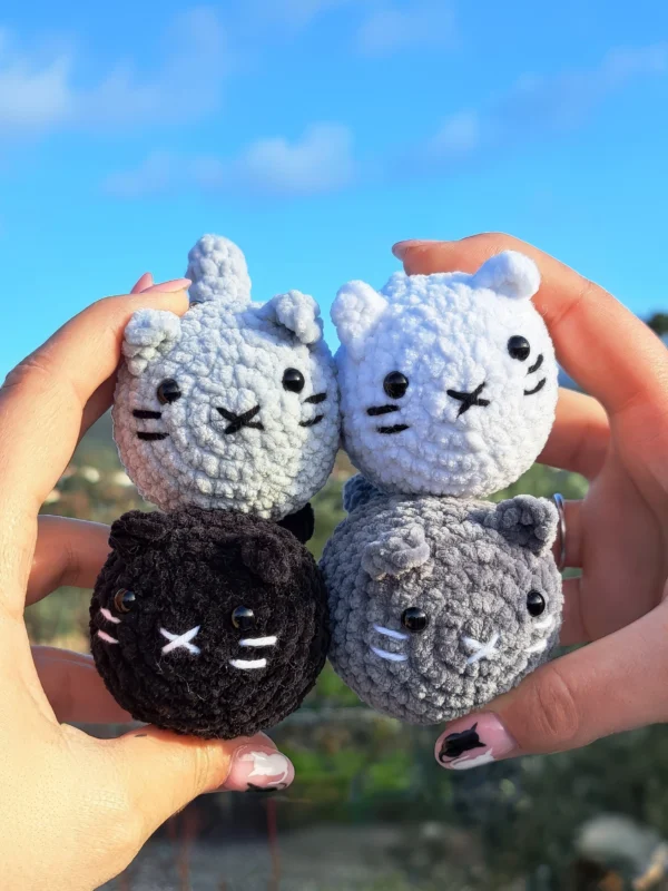 Cute Mini Cat Loaf Amigurumi Free Pattern