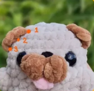 How to make pug ear