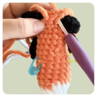How to attach tail to the body.
