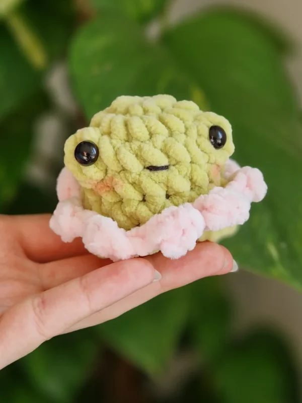Squishy Froggy Family Amigurumi Free Pattern