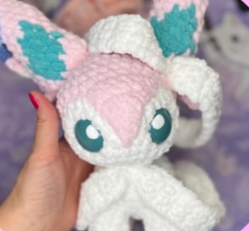 You should corhcet around the yarn strings