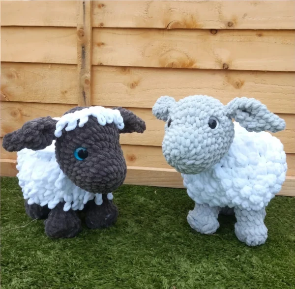 Cuddly Woolly Sheep Free Crochet Pattern