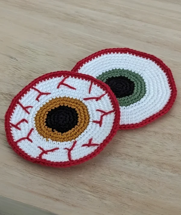 Halloween Eyeball Coaster Free Crochet Pattern